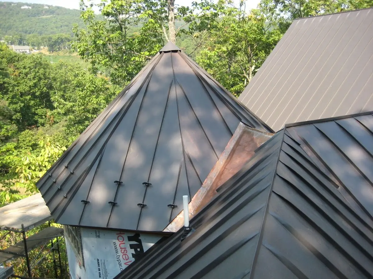 Professional Gutter Cleaning by Craftsman Roofing in Ridgecrest